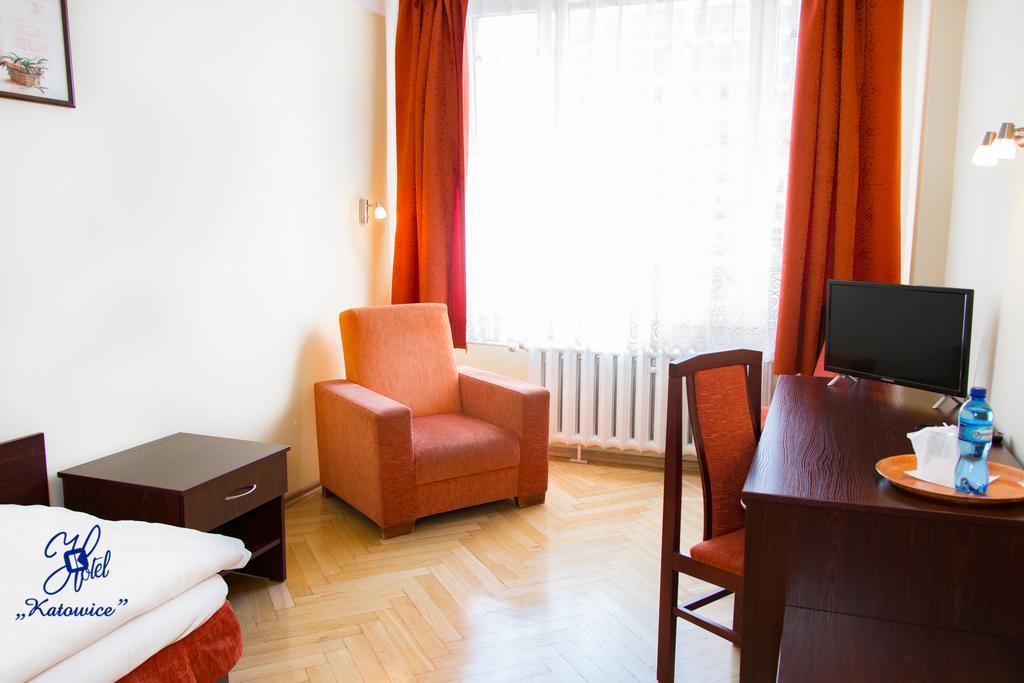 Hotel Katowice Economy Bagian luar foto